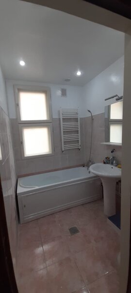 Calea Victoriei, Universitate